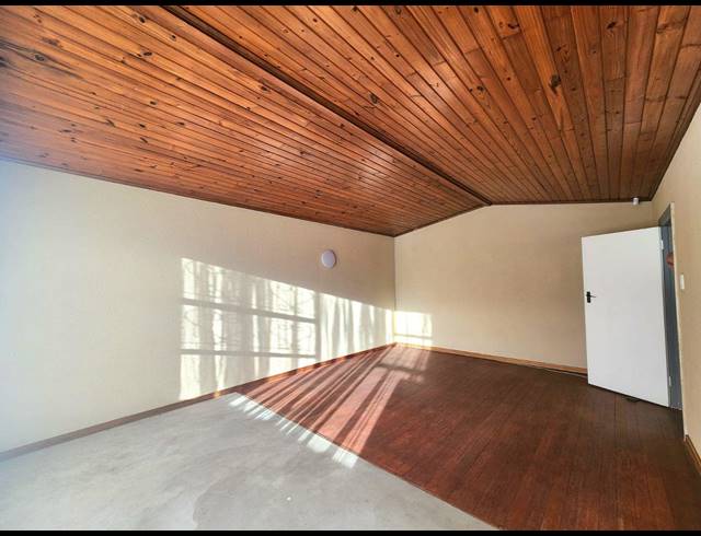 3 BEDROOM HOUSE FOR SALE IN TOWNSEND ESTATE
